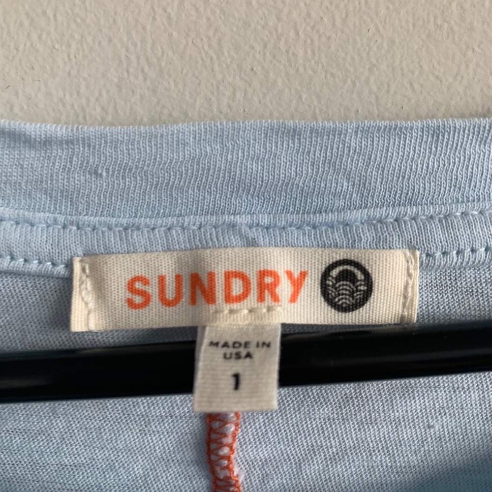 NWOT Sundry basic graphic tee - Picture 6 of 6